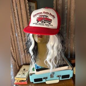 VTG Carreros Auto Body Hat